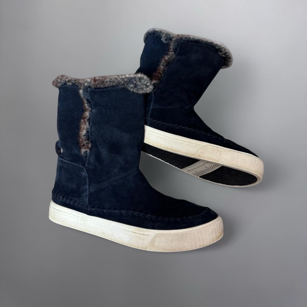 Toms Black Faux-Fur-Lined Boots - Picture 3 of 8